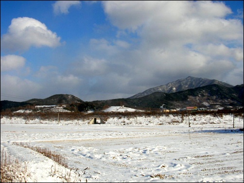 집에 들어가는 길에  바라본 오서산(790M), 충청남도에서 두번째로 높은 산입니다. 